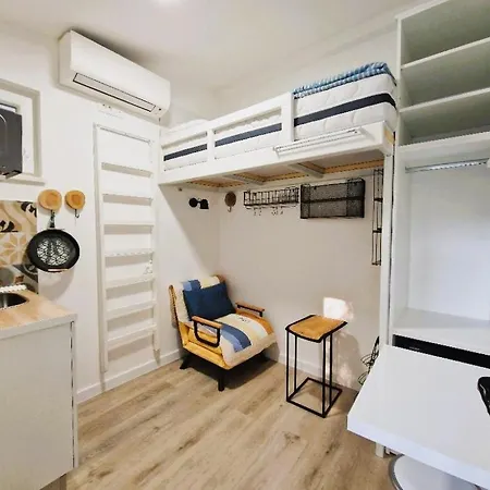 ゲストハウス Old Town & Ela Place 3*