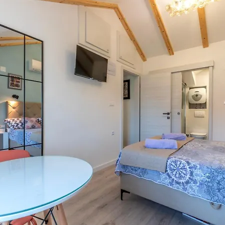 Old Town & Ela Place Guest house Split