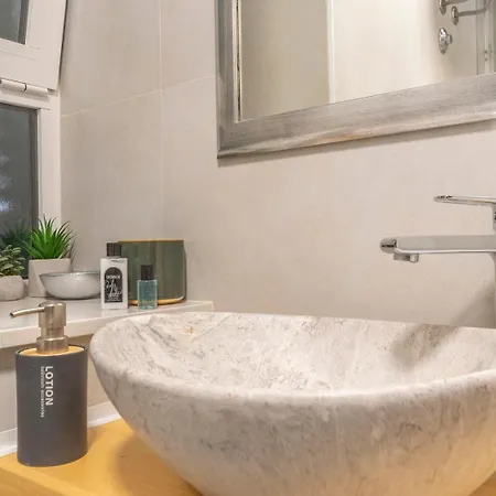 Guest house Old Town & Ela Place 3*