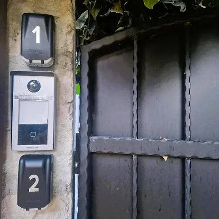 Guest house Old Town & Ela Place