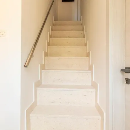 Old Town & Ela Place 3*